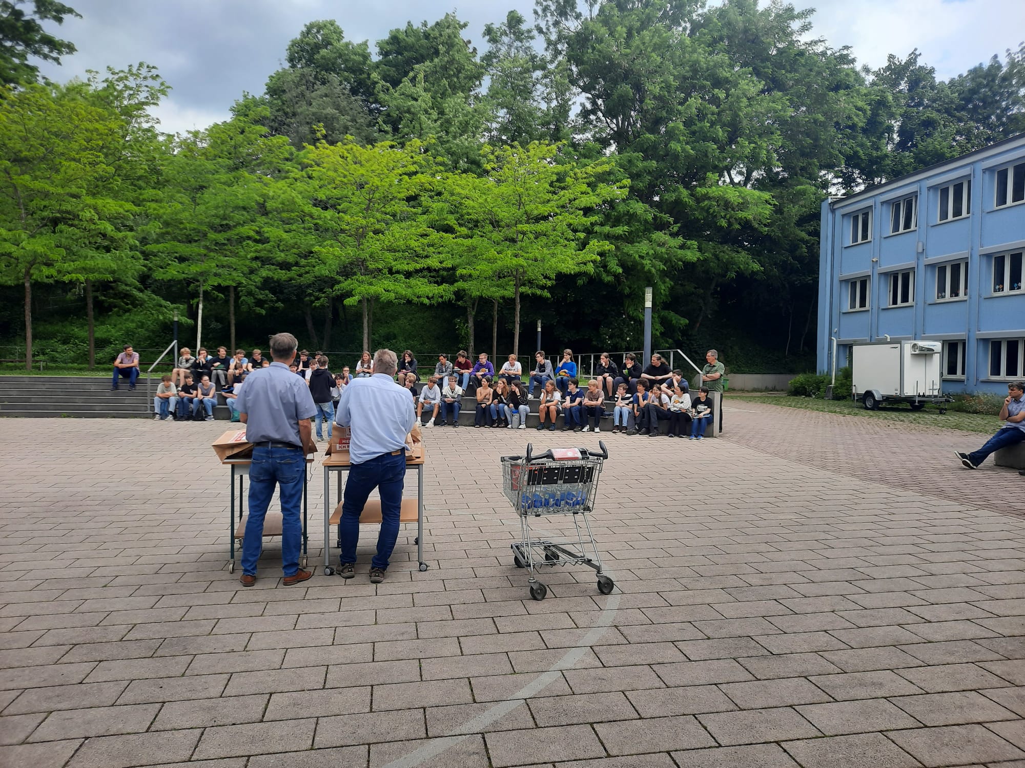 „Physikspezies“ zu Gast in Jena – Mannschaftswettkampf Physik Klasse 9