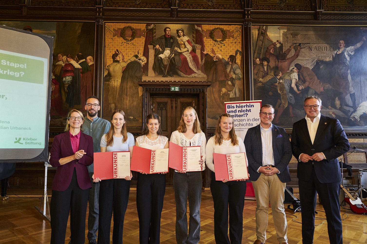 📜🏅Der Bundespräsident würdigt Entdeckergeist, Kreativität und Engagement – vier Absolventinnen mit einem 3. Bundessieg 🧠🏛️