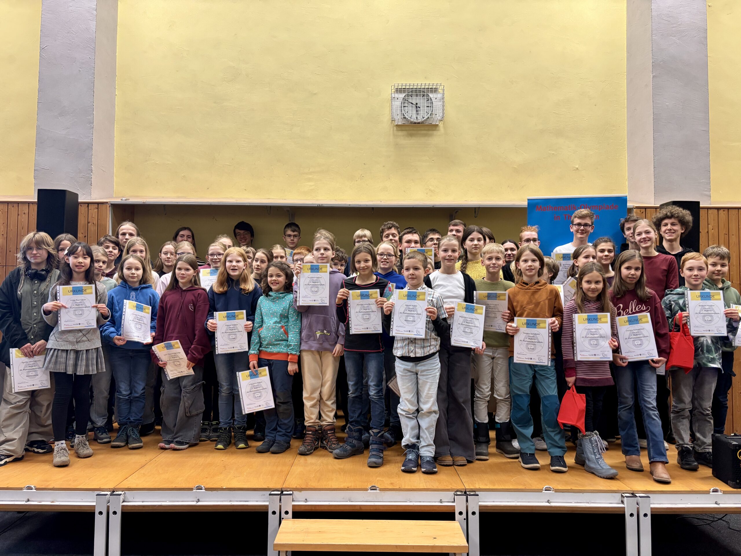 🔢💡 Jenas Mathe-Talente glänzen bei Mathematikolympiade 🏅🌟