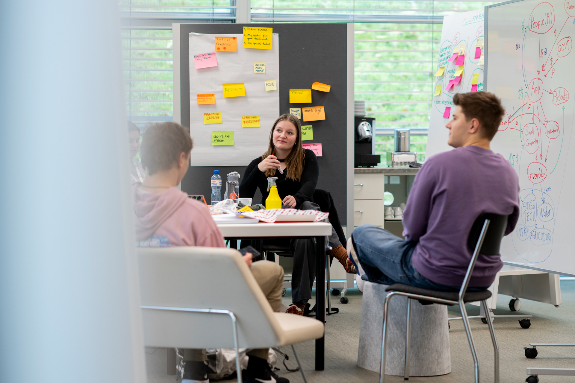 🌍💡 Von „Jugend forscht“ zum internationalen Forum – Mara Hanse beim ISTF 🇨🇭✨